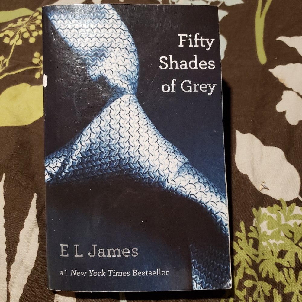 Fifty Shades of Grey - E L James